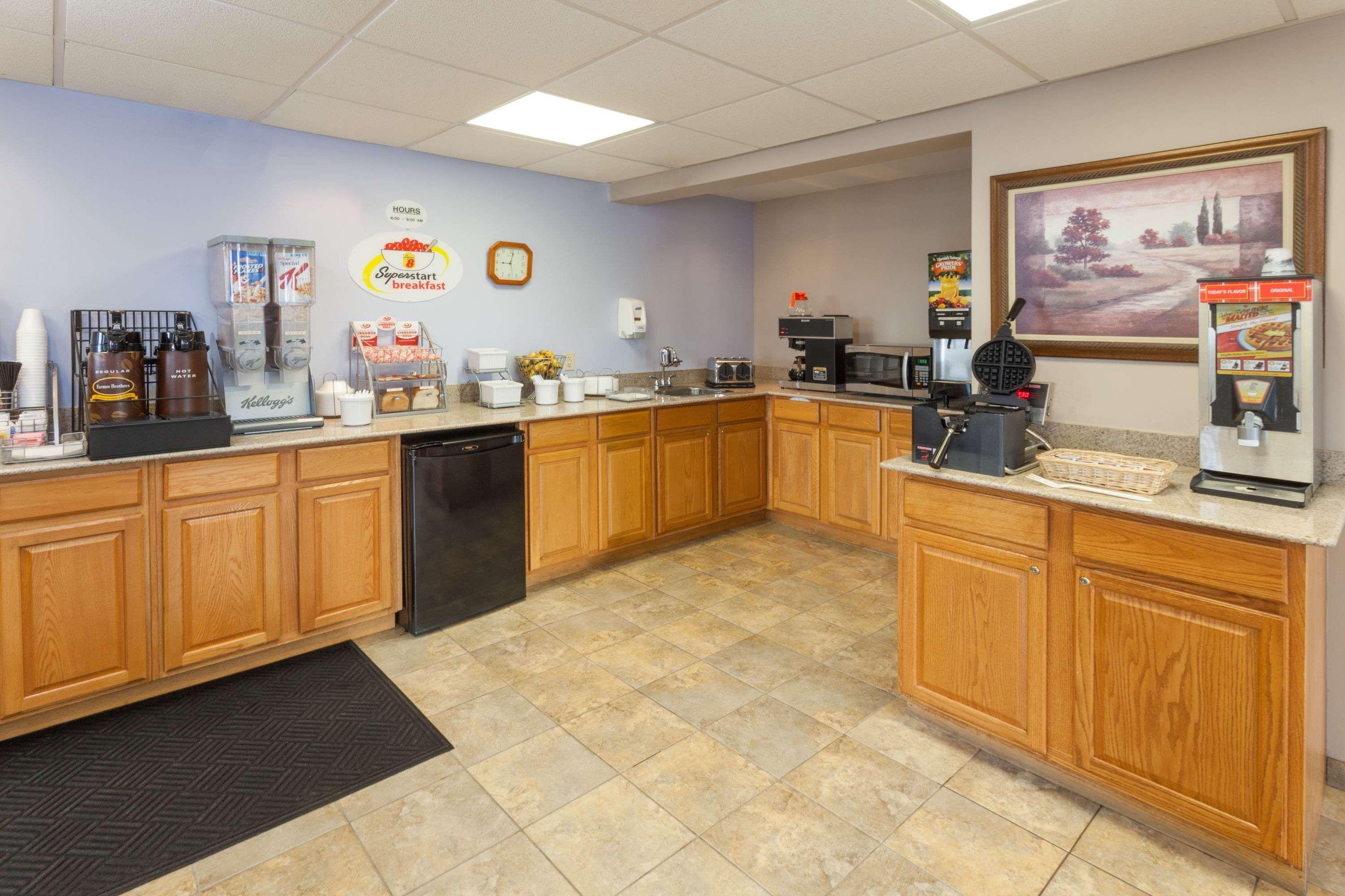 Super 8 By Wyndham Michigan City Luaran gambar