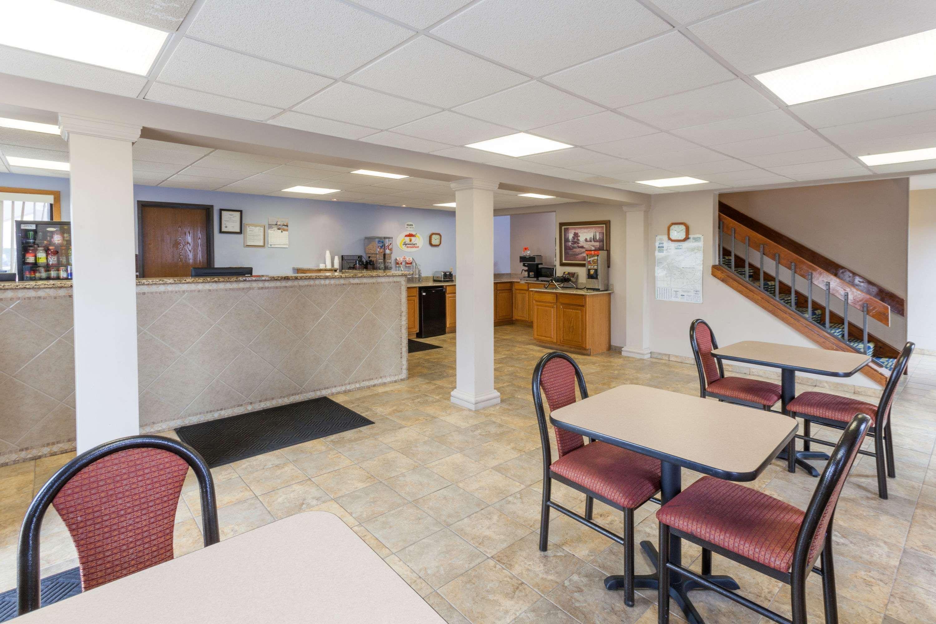 Super 8 By Wyndham Michigan City Luaran gambar