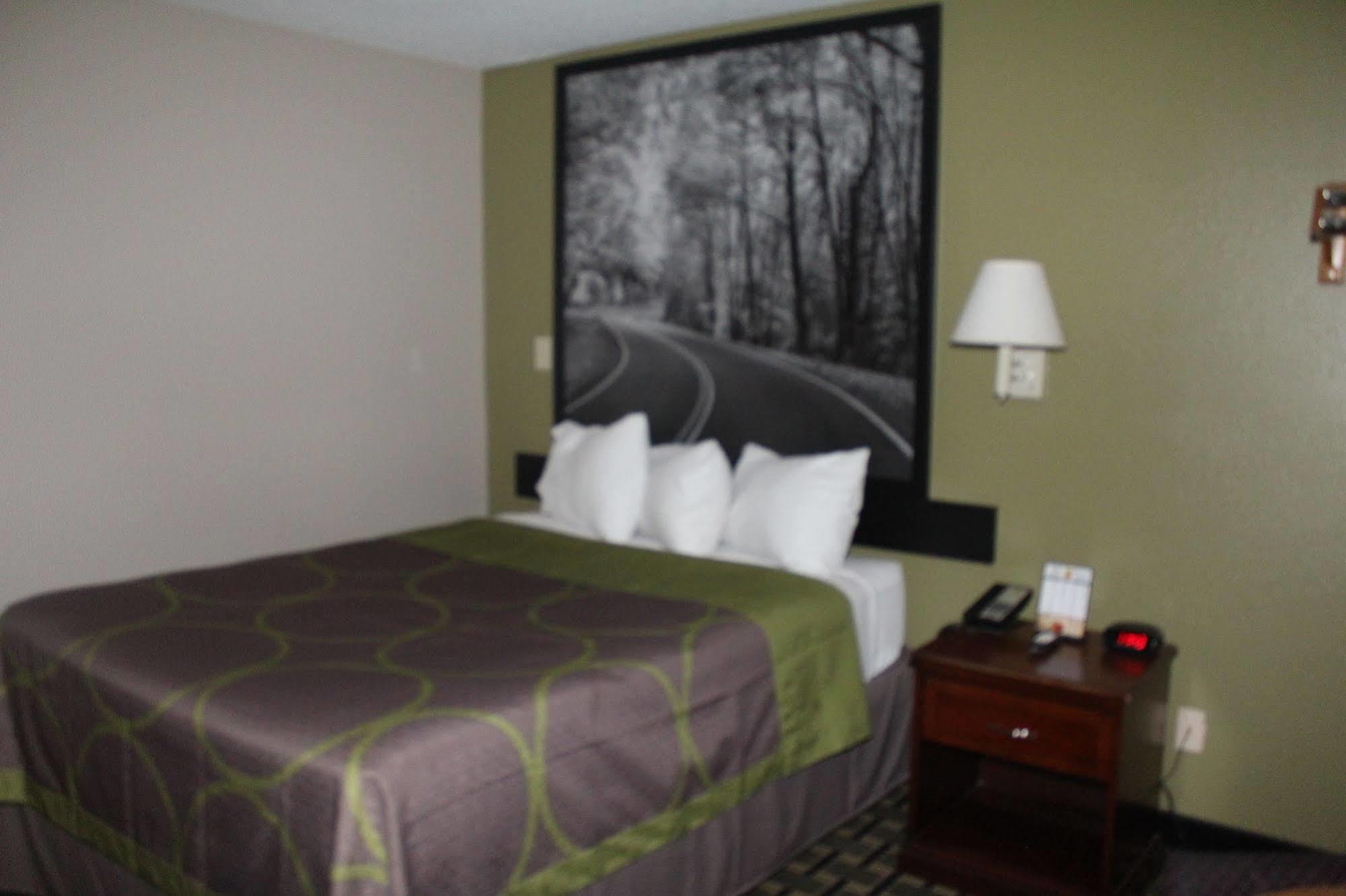 Super 8 By Wyndham Michigan City Luaran gambar